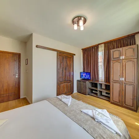 при баръма 3*